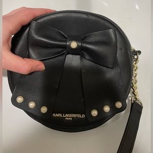 Karl Lagerfeld pearl bow canteen bag
